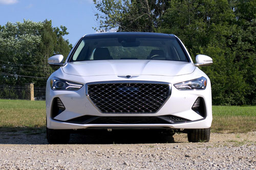 Top 10 xe hơi hạng sang đáng tin cậy nhất năm 2020: Genesis G70 đầu bảng