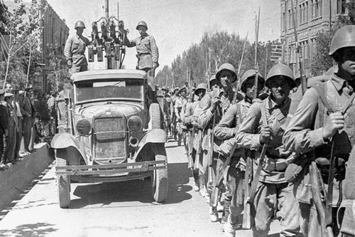 Quân đội Liên Xô tiến vào Iran năm 1941. Ảnh: Sputnik.