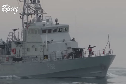 Mang t&#xE0;u M&#x1EF9; ra d&#x1ECD;a chi&#x1EBF;n h&#x1EA1;m Nga tr&#xEA;n Bi&#x1EC3;n &#x110;en, Ukraine &quot;&#x111;i&#x1EBF;c kh&#xF4;ng s&#x1EE3; s&#xFA;ng&quot;?