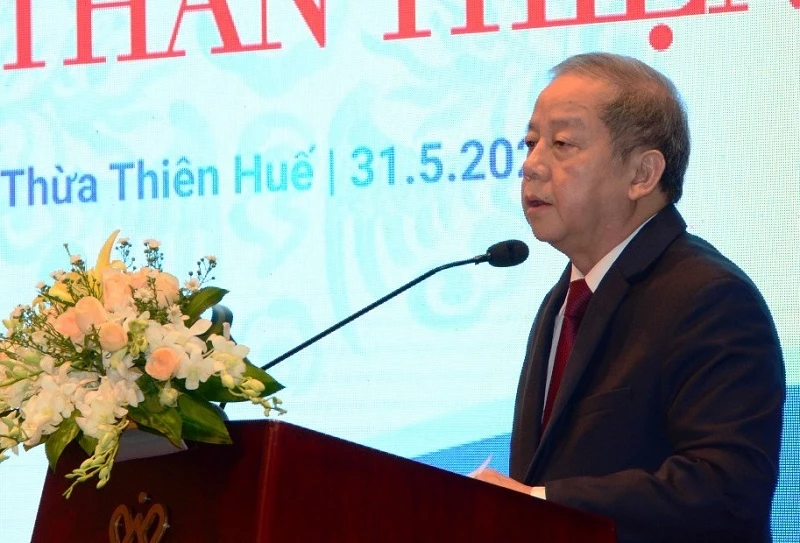 Chủ tịch UBND tỉnh Thừa Thiên Huế Phan Ngọc Thọ phát biểu khai mạc Diễn đàn. Chủ tịch UBND tỉnh Thừa Thiên Huế Phan Ngọc Thọ phát biểu khai mạc Diễn đàn.