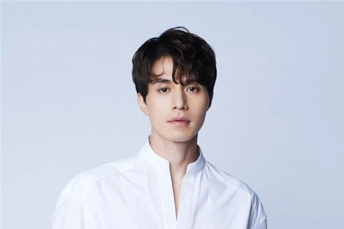 Lee Dong Wook, tài tử 'trẻ mãi không già' khiến triệu cô gái phát cuồng