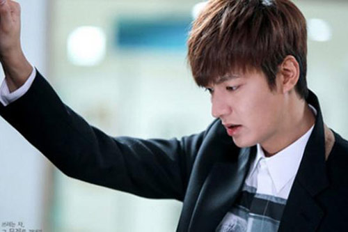 Về nhà người yêu ra mắt, tôi run rẩy đứng không vững ngay sau khi nhìn thấy mẹ em