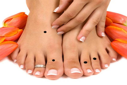 Xem tướng nốt ruồi ở chân: Ngón cái cực lộc, ngón giữa cần tìm cách hóa giải