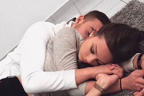 Tinh ý nhận biết các dấu hiệu khi mối quan hệ của bạn có thể đã xuất hiện người thứ ba