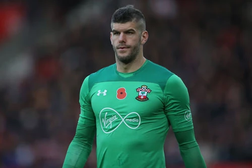 2. Fraser Forster (Southampton, Newcastle United - Tỷ lệ cản phá penalty thành công: 40%).