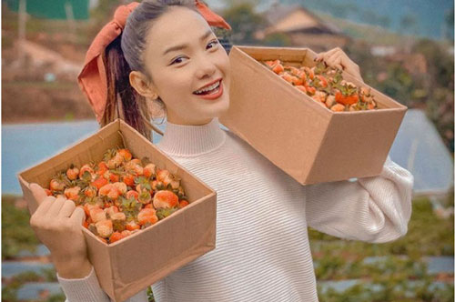 Quyết giữ 1 kiểu thái độ khi bạn trai bị "soi" danh tính, Minh Hằng lại khoe được chiều chuộng và tạo bất ngờ thế này đây!