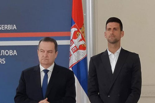 Novak Djokovic nhận bằng khen "độc nhất vô nhị"