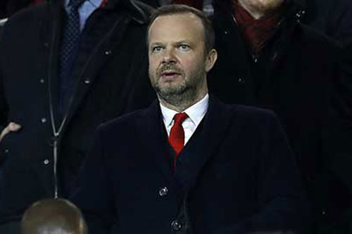 Sếp lớn các đội bóng cũng bị cấm cửa vào sân tại Premier League