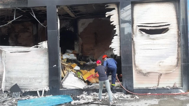 Điều tra nguyên nhân vụ cháy nhà 2 tầng khiến 1 người thiệt mạng - Ảnh 8.