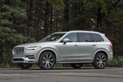 Volvo XC90.