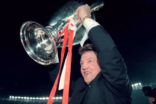 5. Louis van Gaal (Ajax, Barca, Bayern Munich, MU - Tỷ lệ chiến thắng: 60%, vô địch 1 lần).