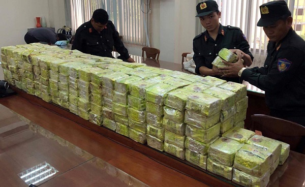 Bắt giữ 1.453 vụ vi phạm buôn lậu và gian lận thương mại trong tháng 5