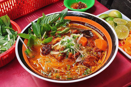 5 tiệm bò kho ngon, hút thực khách ở TP.HCM