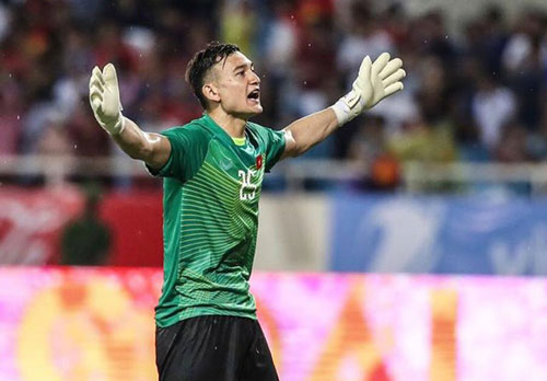 Tương lai 'bất an' của Văn Lâm khi trở về đội tuyển Việt Nam