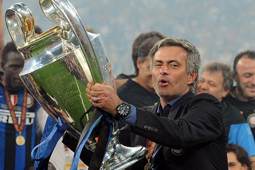 4. Jose Mourinho (Porto, Chelsea, Inter, Real Madrid, MU, Totteham - Tỷ lệ chiến thắng: 56.74%, vô địch 1 lần).