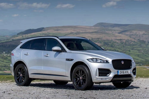 Jaguar F-Pace.