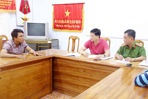 An Giang: Tranh giành chở khách, 2 thanh niên mang dao đến tận nhà chém người