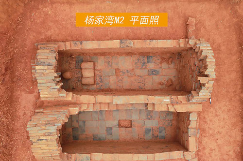 Bí ẩn đôi nam nữ "bắc cầu tình yêu" trong mộ cổ 1.000 năm