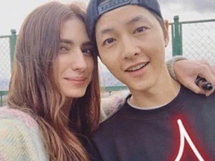 Trong một ngày, tên của Song Joong Ki được nhắc đến 2 lần nhưng đều chẳng mấy vui vẻ gì