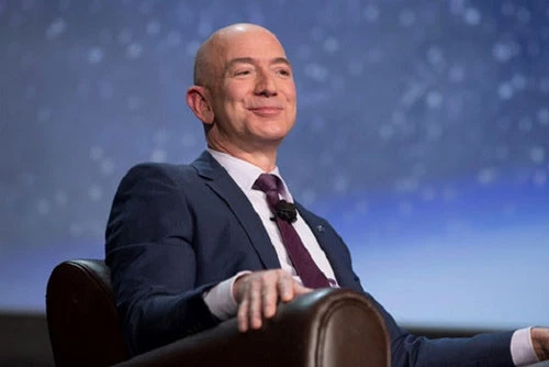 Tỷ phú Jeff Bezos (Ảnh: Bloomberg)