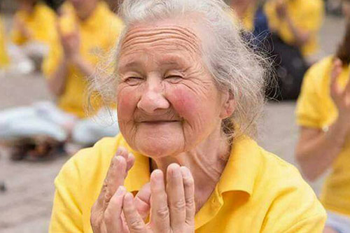 Cụ bà 114 tuổi và bài học thấm thía: Tuổi tác chỉ là một con số, không phải thước đo hạnh phúc