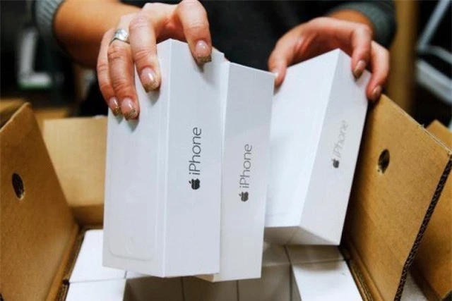 Apple giảm giá iPhone - Ảnh 2.