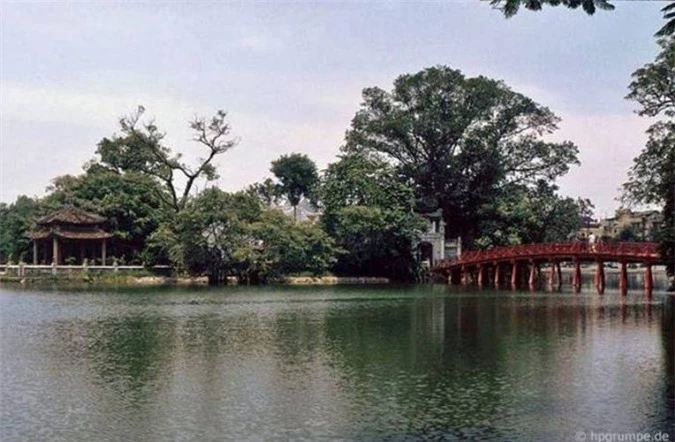 ha noi cuoi thoi ky bao cap qua nhung buc anh hiem hoi