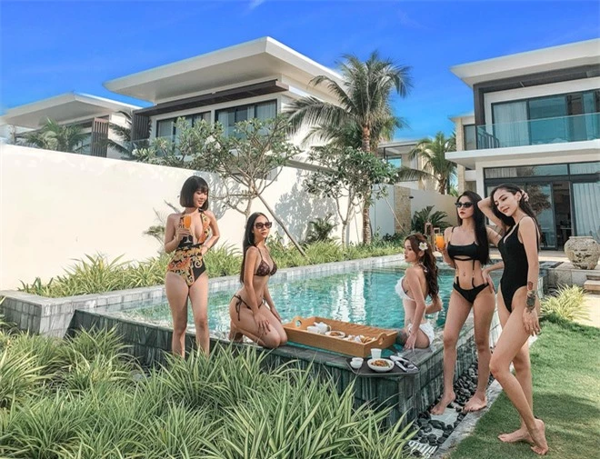 Hội gái đẹp chơi thân rủ nhau diện bikini khoe eo thon chân dài thẳng tắp: Biết nhìn vào ai đây? - Ảnh 4.