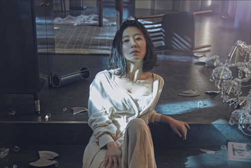 &#x201C;Th&#x1EBF; gi&#x1EDB;i h&#xF4;n nh&#xE2;n&#x201D;: N&#x1ED7;i &#xE1;m &#x1EA3;nh c&#x1EE7;a nh&#xE2;n v&#x1EAD;t Sun Woo c&#xF3; c&#xF2;n ph&#xF9; h&#x1EE3;p v&#x1EDB;i x&#xE3; h&#x1ED9;i ng&#xE0;y nay?