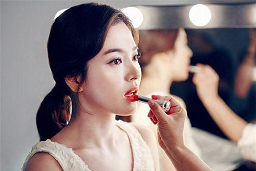 Yêu chồng đến mấy, phụ nữ thông minh cũng tuyệt đối không chia sẻ điều này