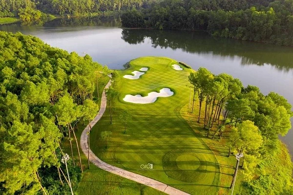 Giải thưởng Vietnam Golf Awards 2019 sẽ được trao cho 20 cá nhân và tổ chức vào 20h tối ngày 4/6/2020.