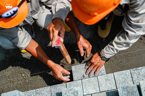 Đá hoa cương giúp thay đổi diện mạo cho vỉa hè Hồ Gươm