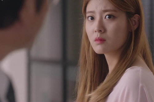 Đớn đau chồng khóc van xin: “Mình ly hôn đi, cưới vợ mới anh vẫn lo cho em và con”