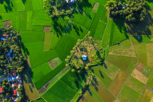 C&#x1EA3;nh s&#x1EAF;c Ph&#xFA; Y&#xEA;n nh&#xEC;n t&#x1EEB; tr&#xEA;n cao