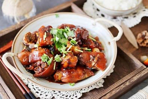 Tuyệt chiêu hầm chân giò: 2 nguyên liệu nhất định không thể thiếu khiến chân giò không hôi mà thơm ngon tỷ lần