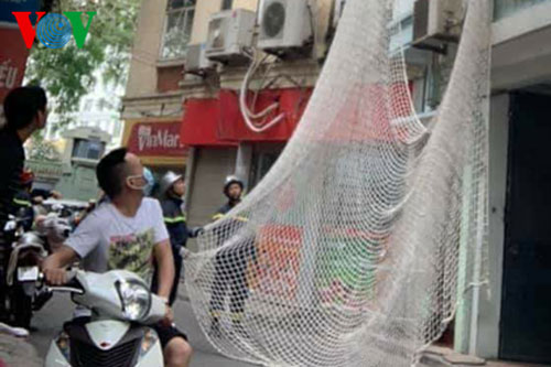 Giăng lưới bắt tên tội phạm bị truy nã đặc biệt nguy hiểm ở Hà Nội.