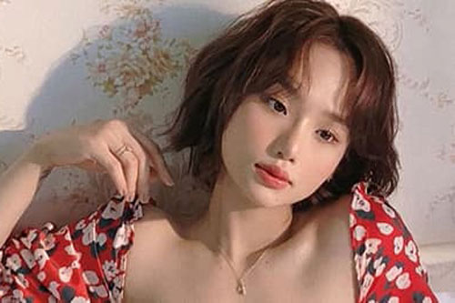 Miu Lê tung hình ảnh siêu nữ tính lại còn gợi cảm 'hút mắt'  sau khi giảm cân thành công