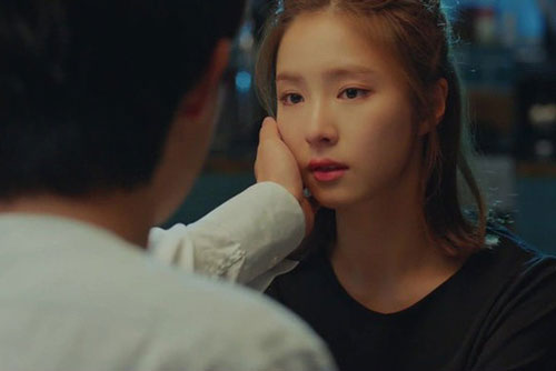 Bí mật giành lại chồng từ tay 'kẻ thứ ba' của những người vợ khôn ngoan