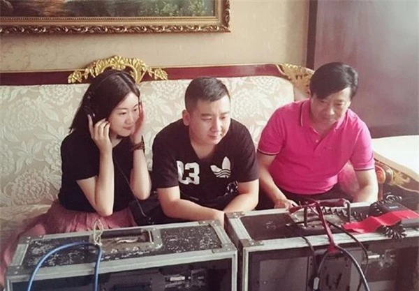 "Tiểu quỷ số 1 Trung Quốc" sau 27 năm gia nhập showbiz phát tướng, già như ông chú trung niên - Ảnh 3.