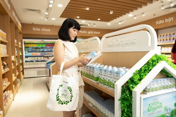 Top "50 công ty niêm yết tốt nhất Việt Nam năm 2020" năm thứ 8 liên tiếp gọi tên Vinamilk