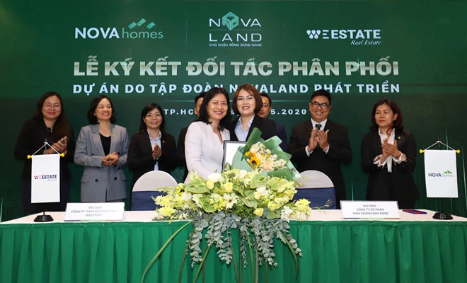 Cuối tháng 5, Novaland đã ký kết với nhiều đối tác phân phối các sản phẩm của Novaland. 