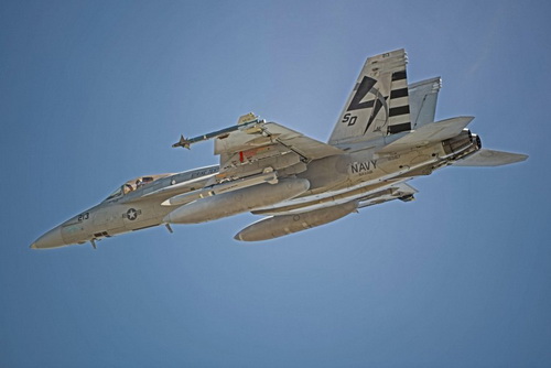 Tiêm kích Super Hornet lần đầu mang tên lửa AARGM-ER