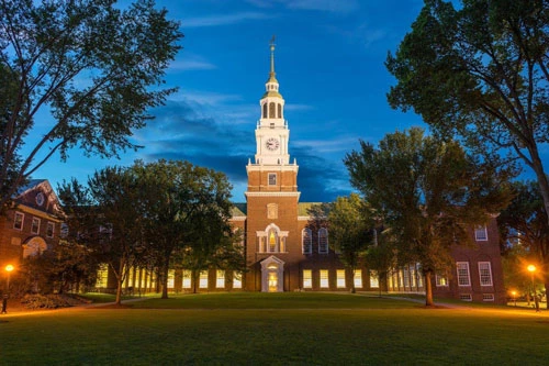 5. Đại học Dartmouth (Mỹ) - 98,58 điểm.