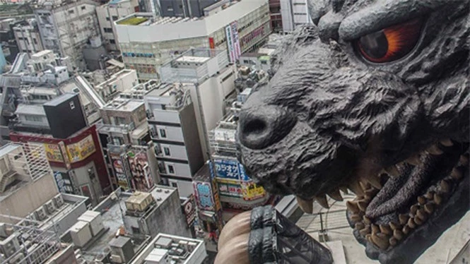Rùng mình với khách sạn quái vật ở Nhật Bản - ảnh 3