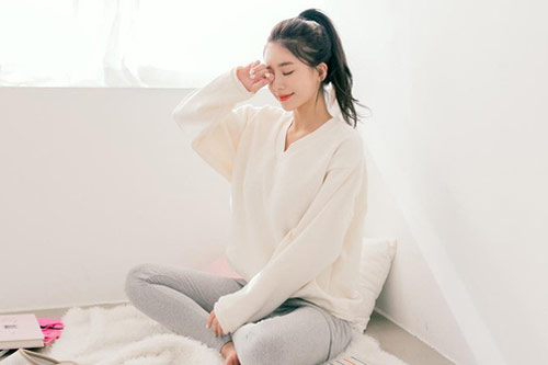 4 điều cấm kỵ sau khi thức dậy vào buổi sáng, tưởng vô hại nhưng nhiều người vẫn mắc phải mỗi ngày