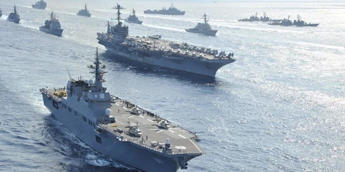 Sức mạnh của Hải quân Nhật Bản là cực kỳ đáng nể, đặc biệt khi Tokyo còn có sự hỗ trợ của Mỹ. Ảnh: Wikipedia.