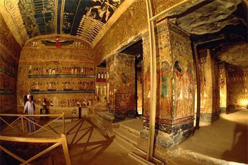 Bí ẩn về cái chết của những người “đụng” vào lăng mộ các Pharaong