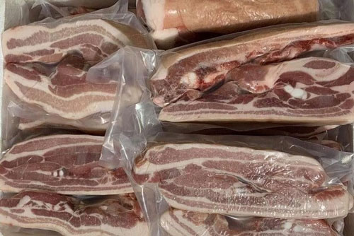 Người dân cần cẩn trọng với thịt lợn rao bán trên mạng xã hội