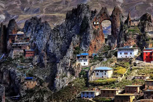 Khám phá về ngôi đền cổ bí ẩn nhất Tây Tạng