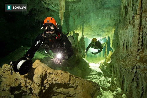 Phát hiện hang động dài nhất thế giới ở Mexico. Ảnh: Reuters
